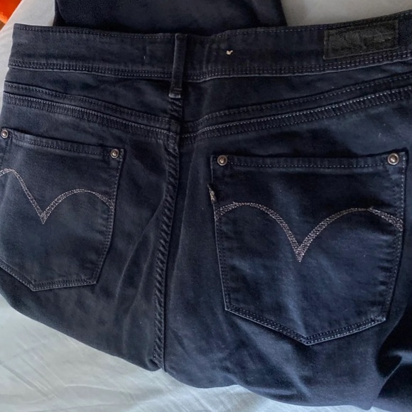Levi’s Jeans - Picture 4 of 4
